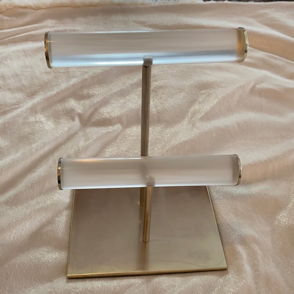 Jewelry holder